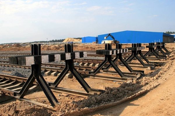 Железнодорожный тупиковый путевой рельсовый упор